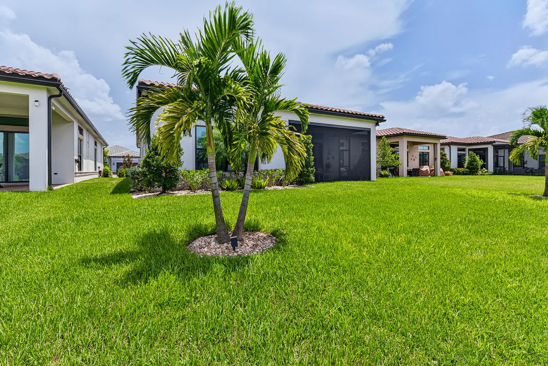 Photo of 8047 JUNIPER Drive