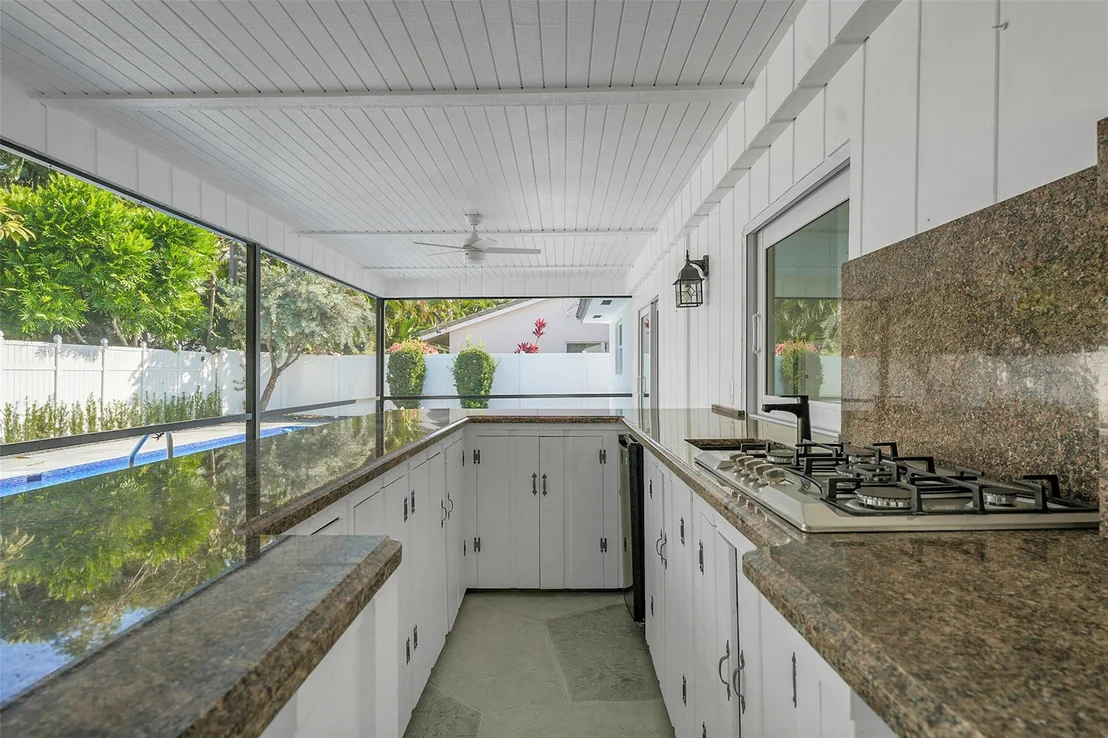 Photo of 1190 Dolphin Road