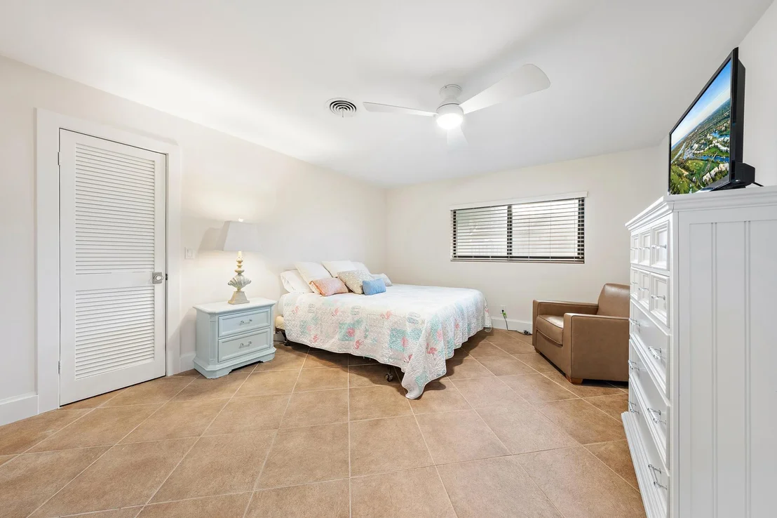 Photo of 1120 Singer Drive