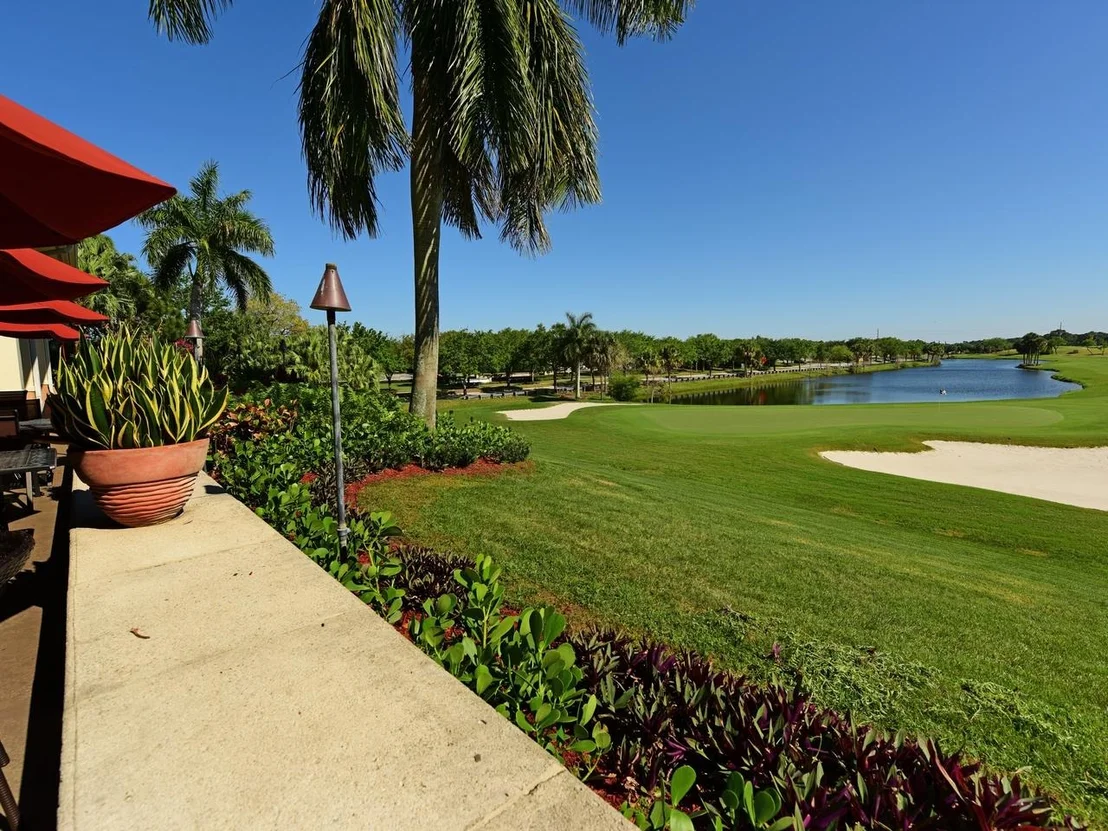 Photo of 4176 Stadium Drive