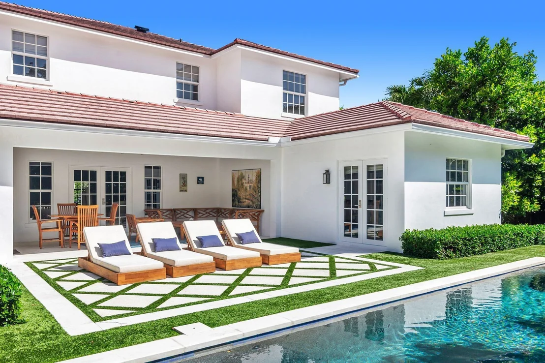 Photo of 220 Dyer Road