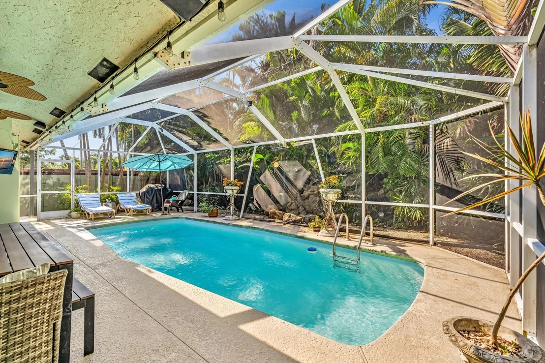 Photo of 498 Oregon Lane