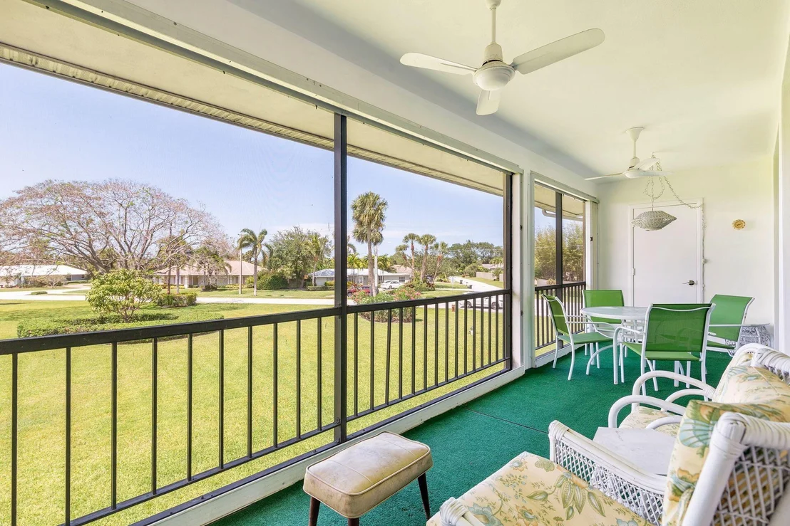 Photo of Unit E at 5 SE Concourse Drive