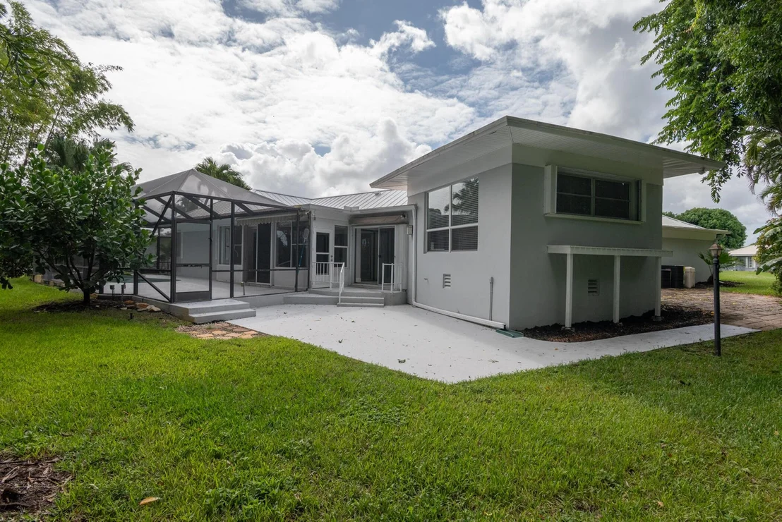 Photo of 3441 SE Court Drive