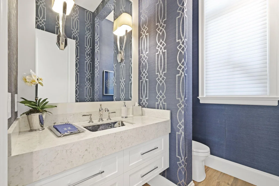 Photo of 3700 NE 24th Avenue