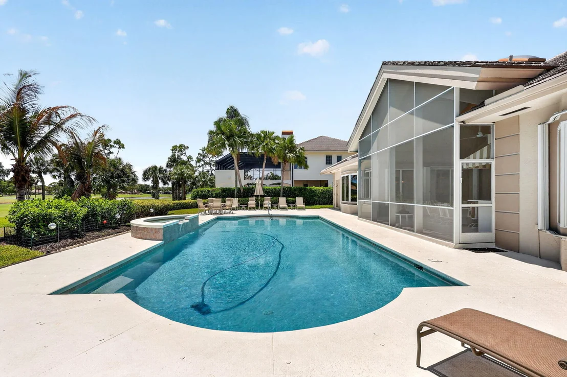 Photo of 6711 SE Barrington Drive