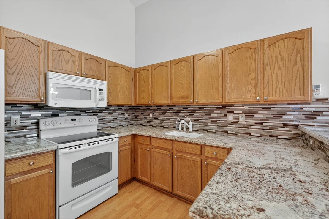 Photo of 8393 Logia Circle