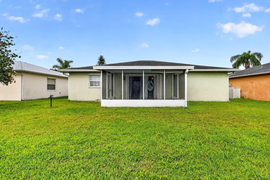 Photo of 6672 Campanilla