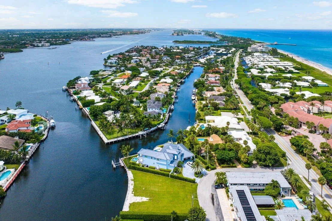 Photo of 51 River Drive