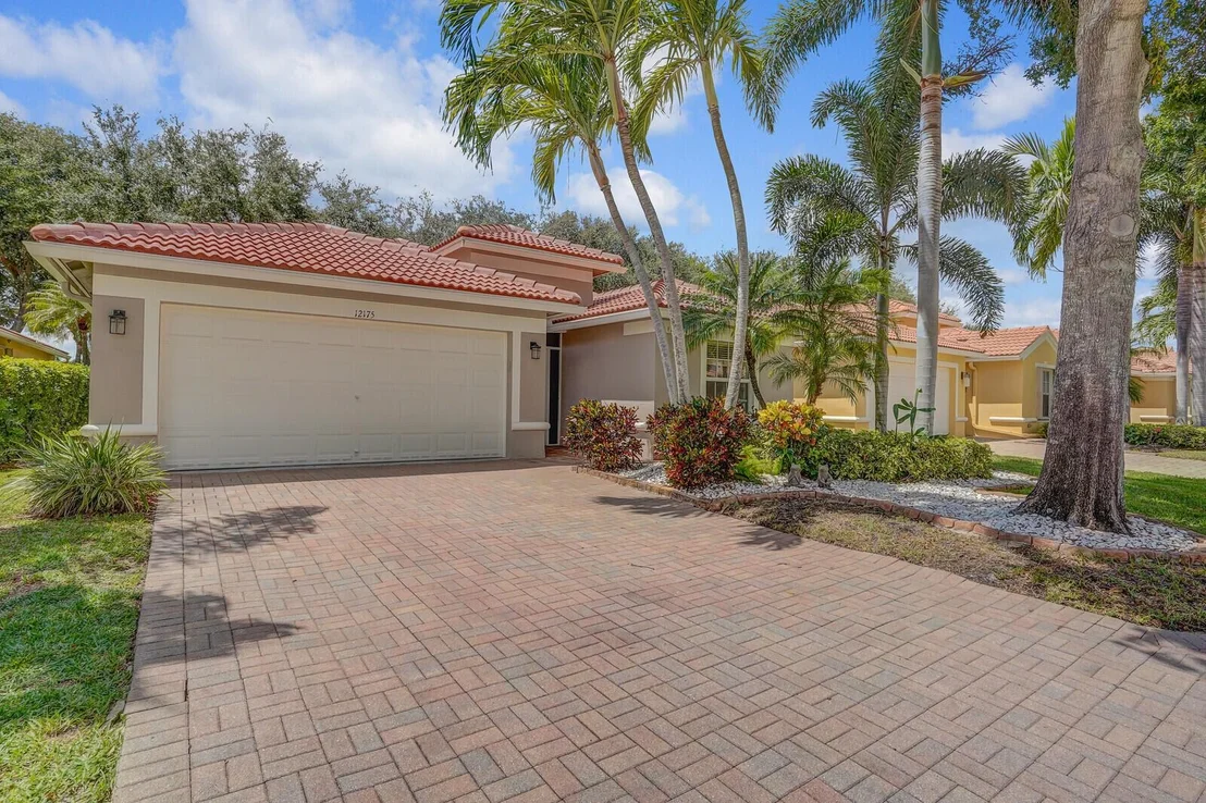 Photo of 12175 Roma Road