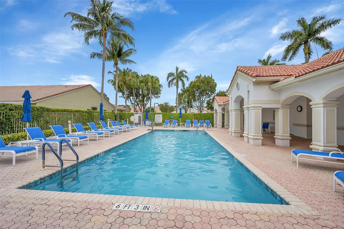 Photo of 6141 Heliconia Road