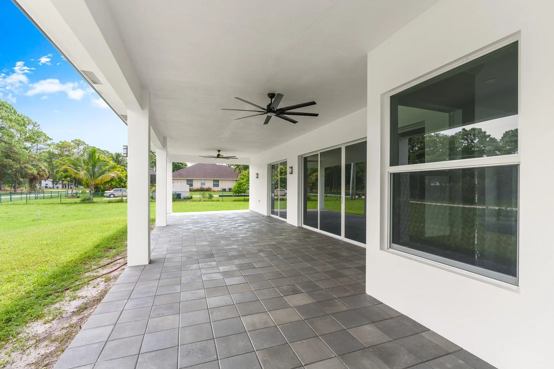 Photo of 17817 Temple Boulevard