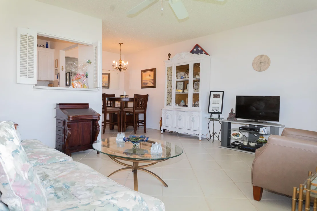 Photo of Unit 310 at 150 Horizons E