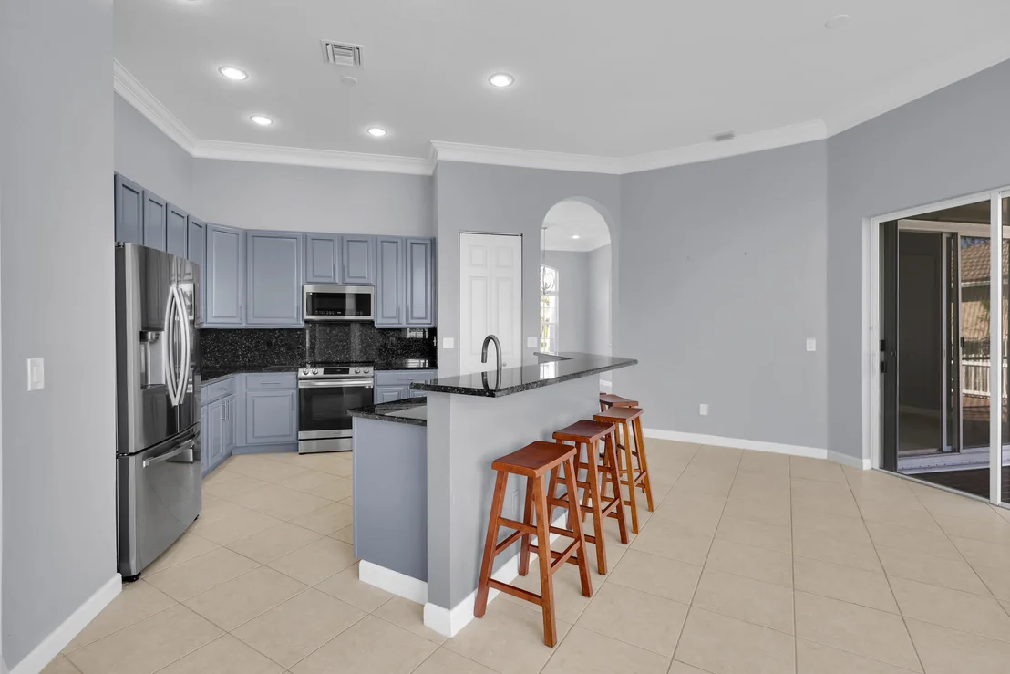 Photo of 7041 SE Bay Hill Drive