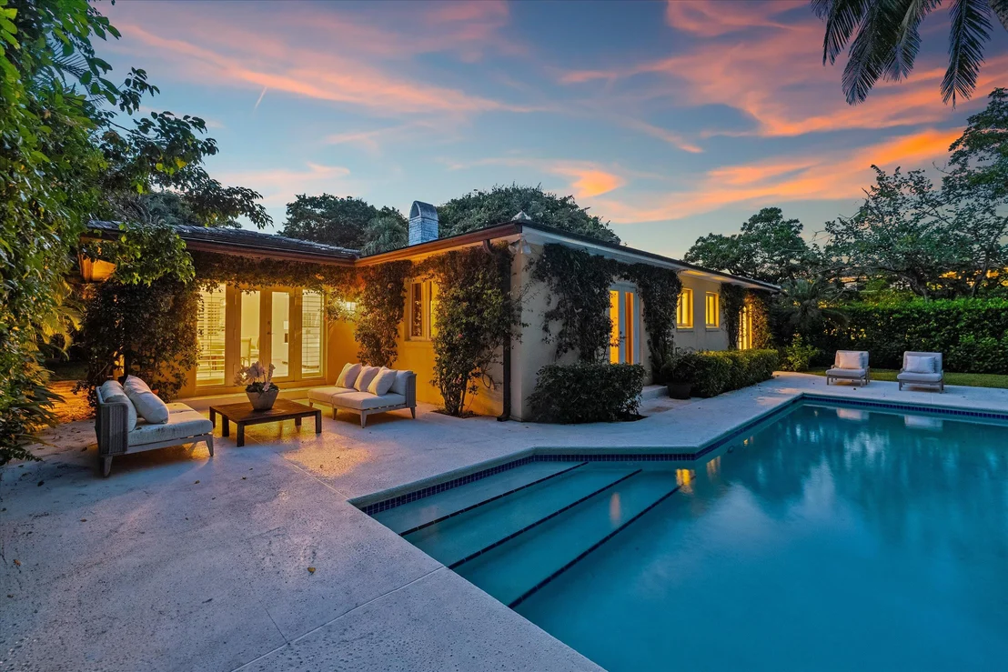 Photo of 274 Monterey Road