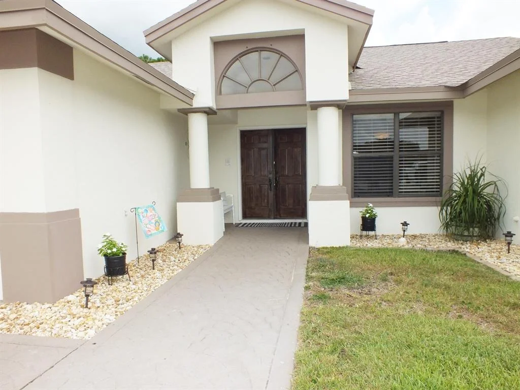 Photo of 115 Laurel Way