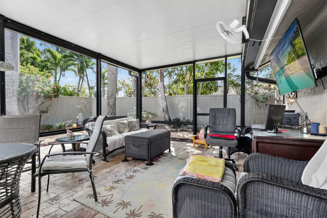 Photo of 5875 Sun Pointe Circle