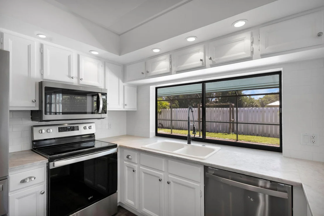 Photo of 120 Bayberry Circle