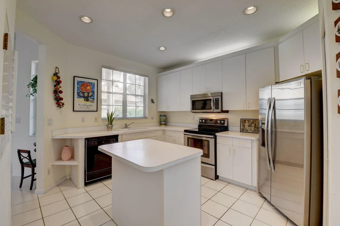 Photo of 23349 Water Circle