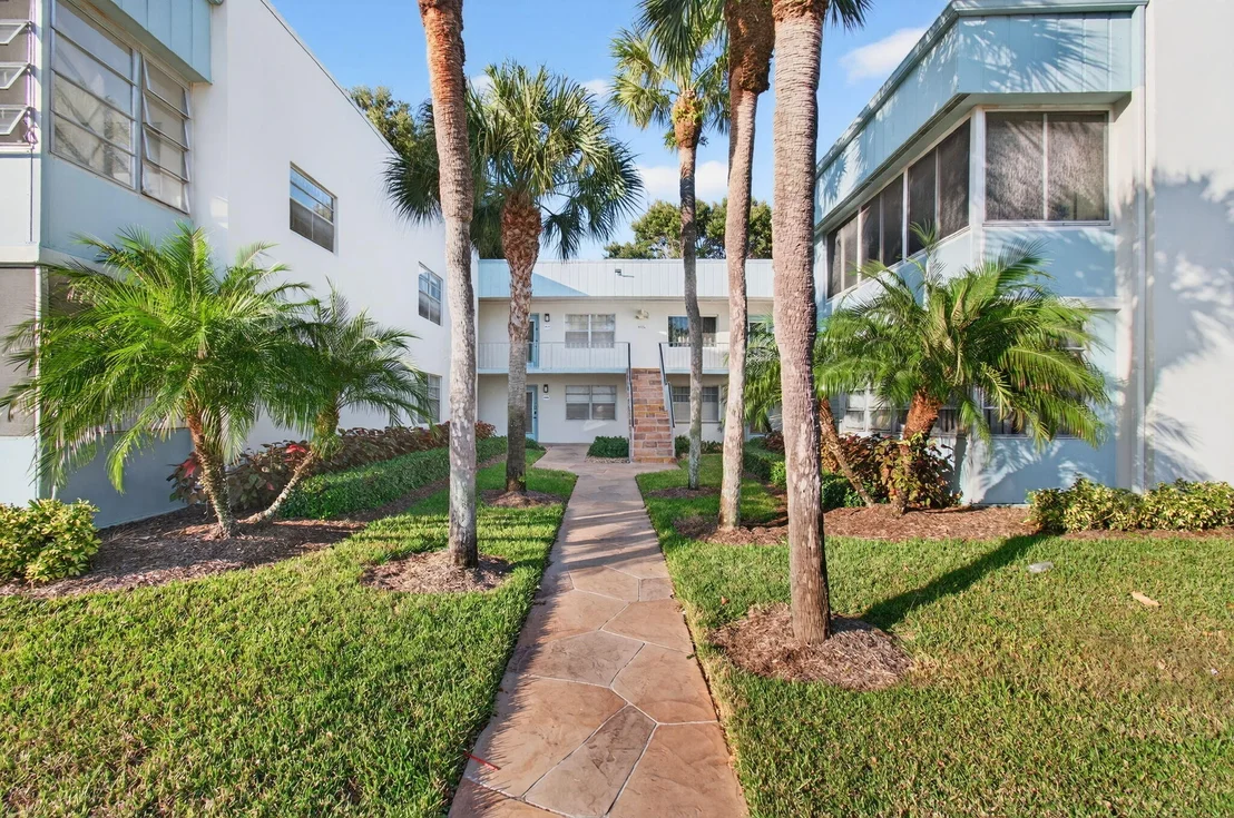 Photo of 449 Normandy J