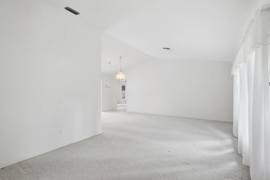 Photo of 6512 FLORA Way