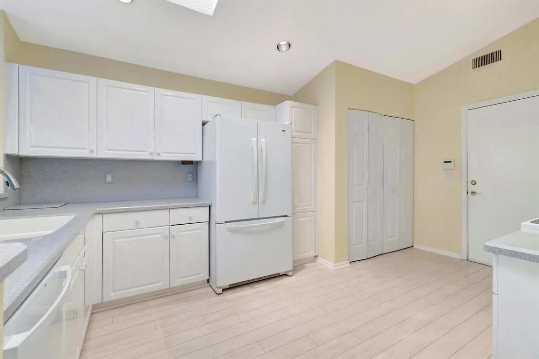 Photo of 10847 Crystal Key Lane