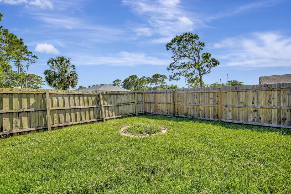Photo of 5903 Sunset Boulevard