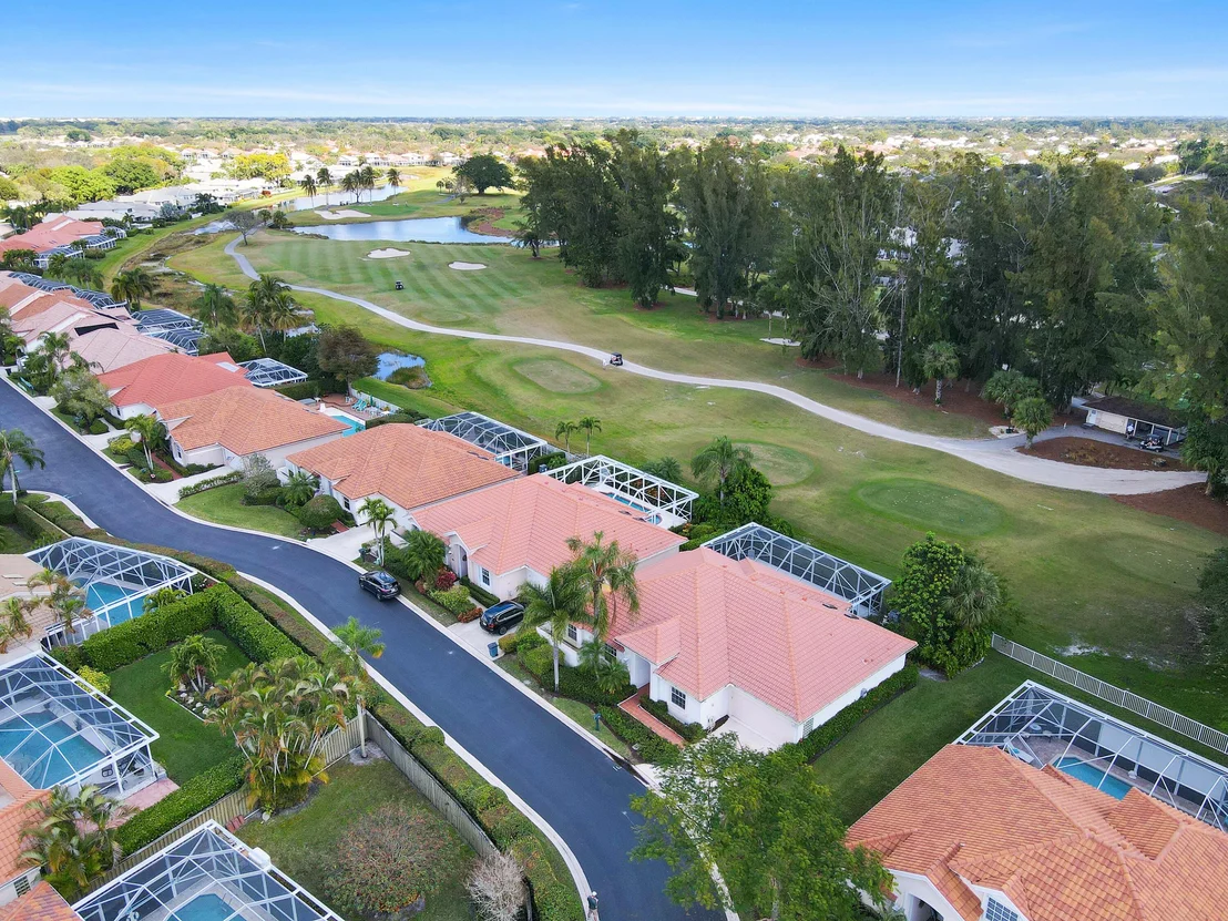 Photo of 224 Eagleton Estate Boulevard