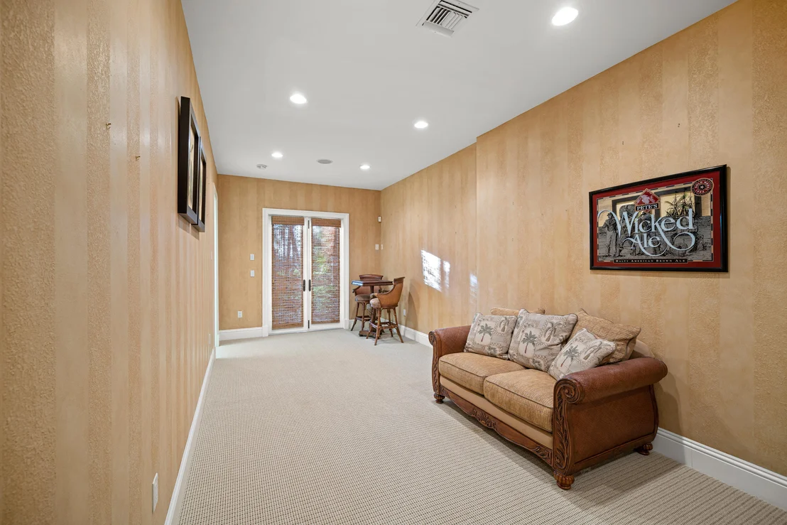 Photo of 4117 S Ocean Boulevard