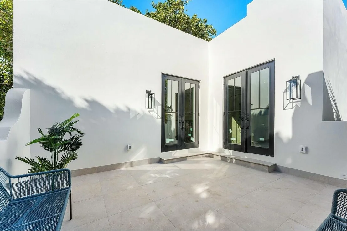Photo of 338 Cornell Drive