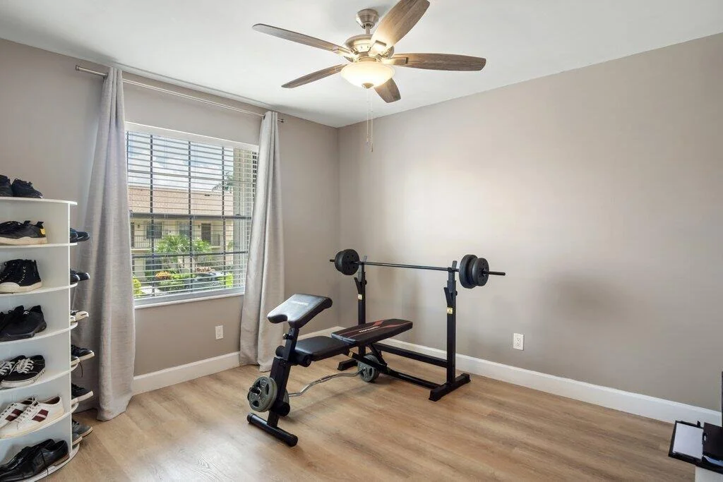 Photo of Unit B at 1402 Pinecrest Circle