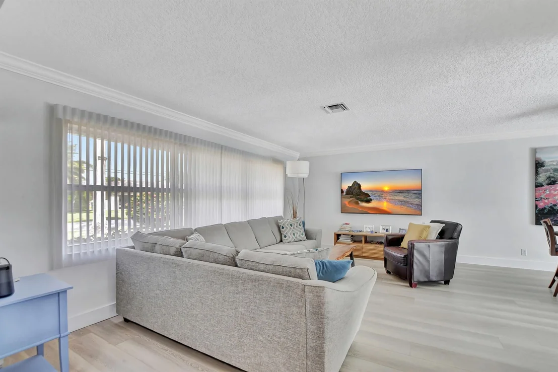 Photo of 808 Berkeley Street
