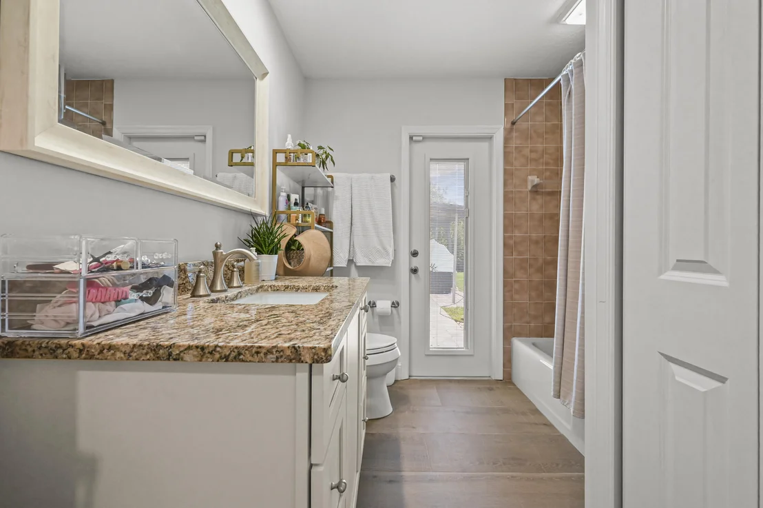 Photo of 1102 Kriss Lane