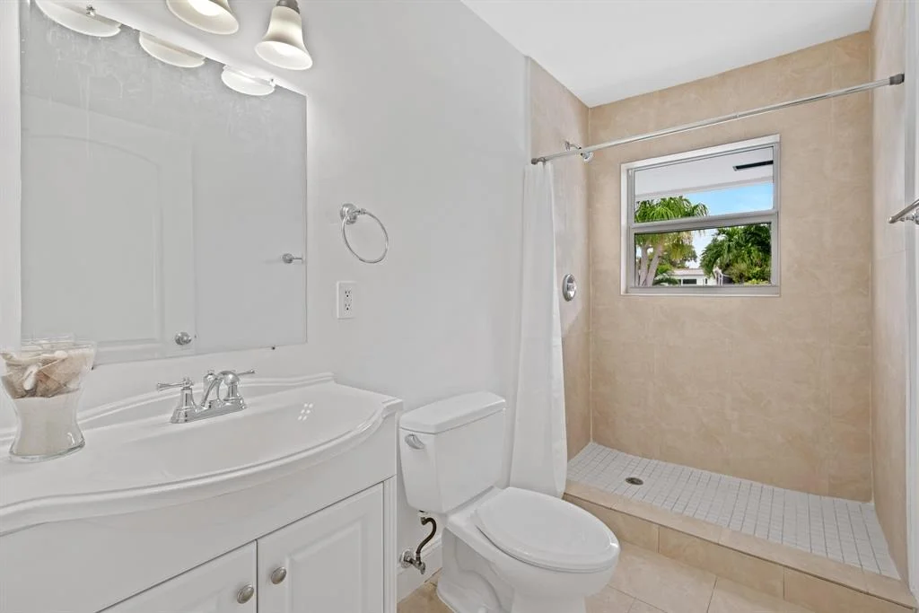 Photo of 3144 Chapel Hill Boulevard