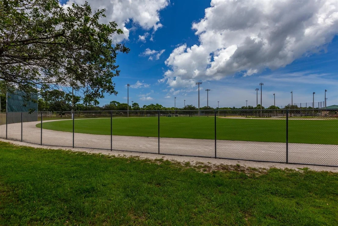 Photo of 4176 Stadium Drive
