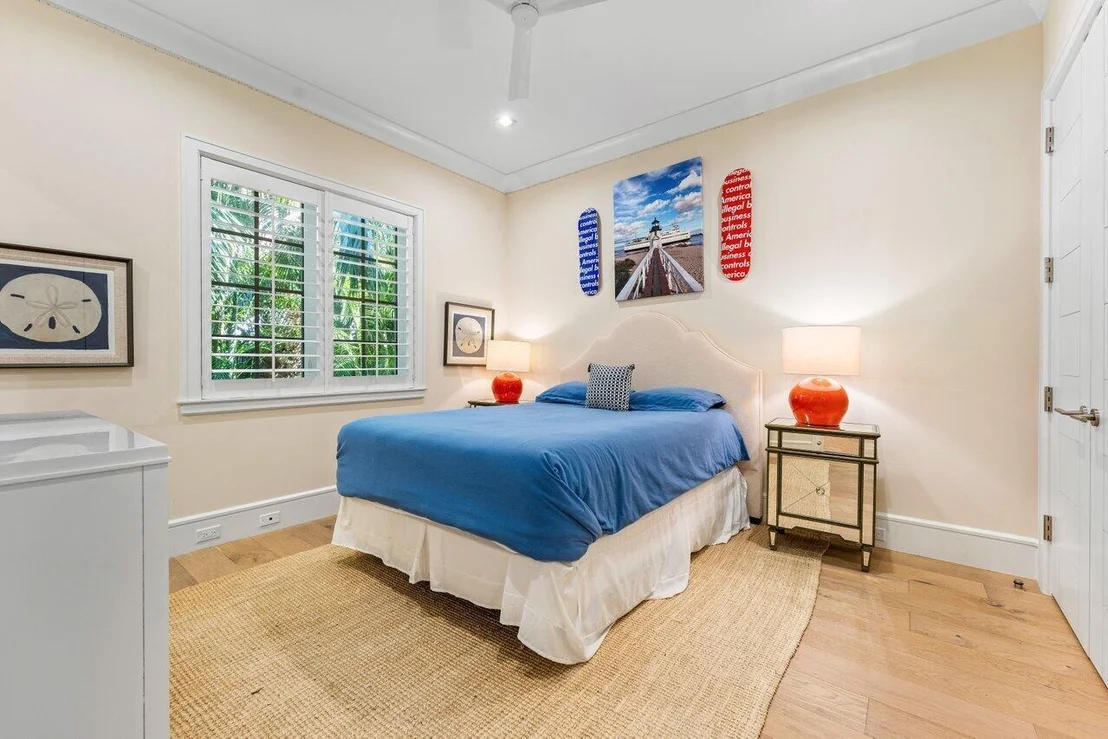 Photo of 3424 N Ocean Boulevard