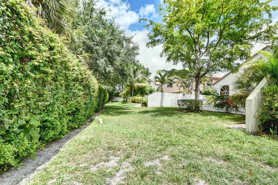 Photo of 23291 La Vida Way