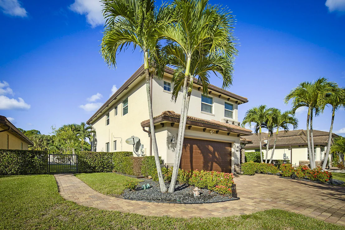 Photo of 7131 Limestone Cay Road