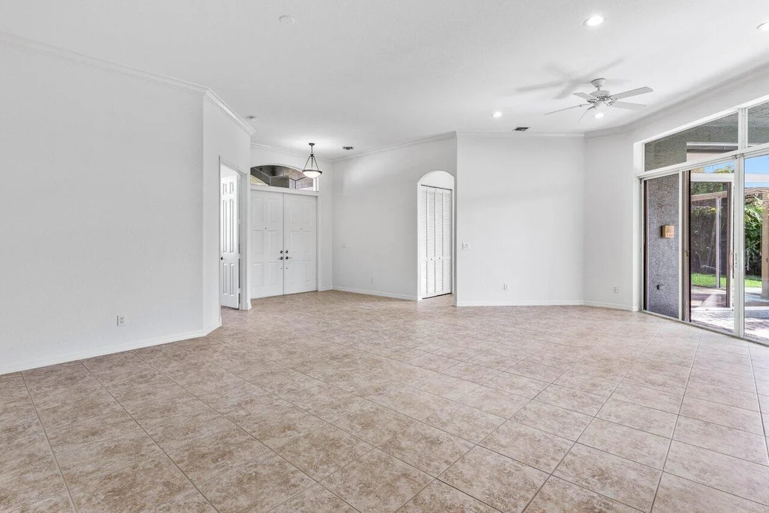 Photo of 400 Rosewood Circle