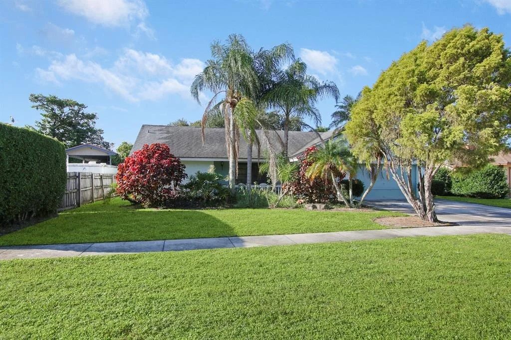 Photo of 5136 Beechwood Road