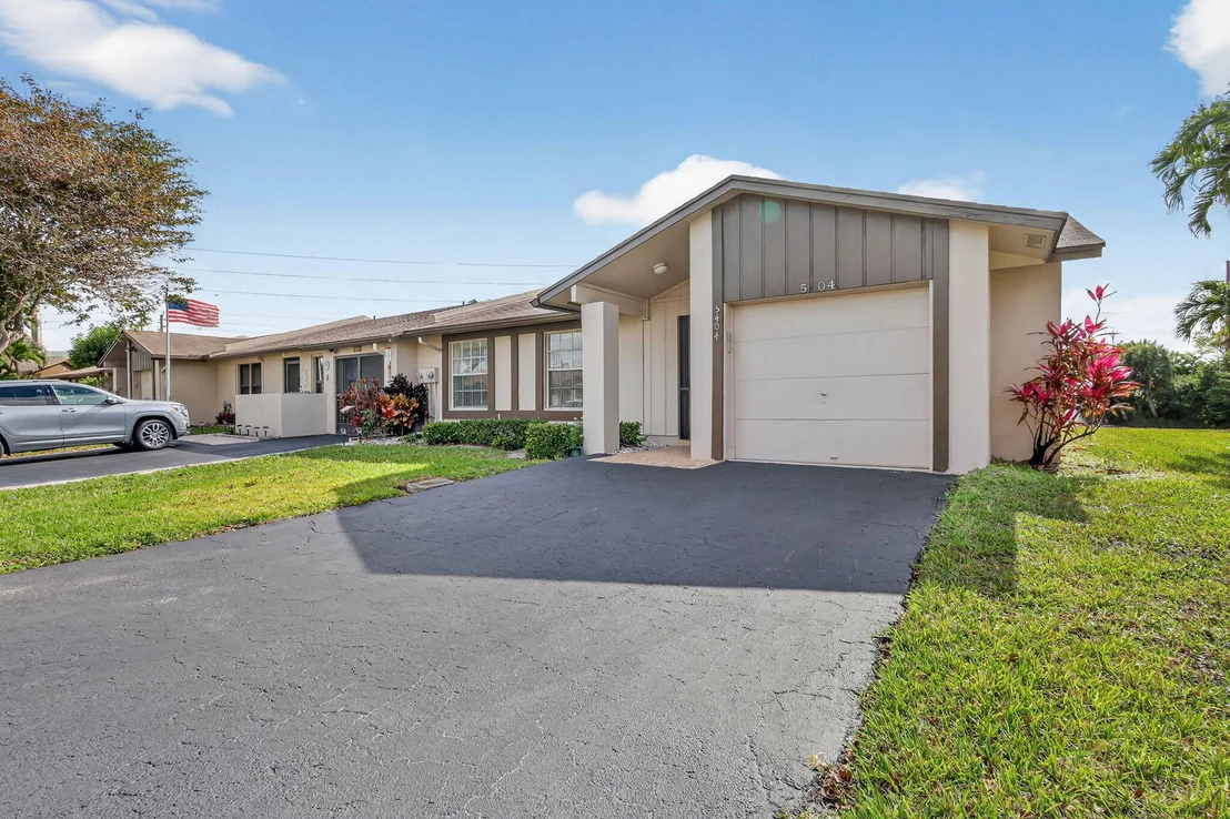 Photo of 5404 Viburnum Circle