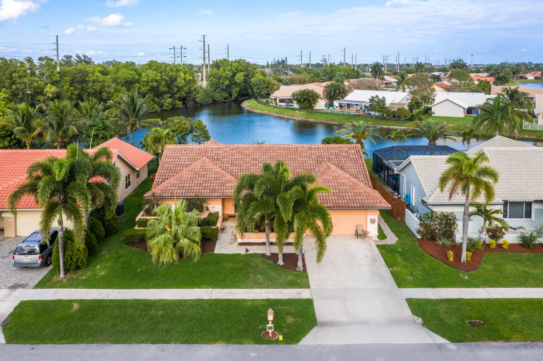Photo of 9285 Laurel Green Drive