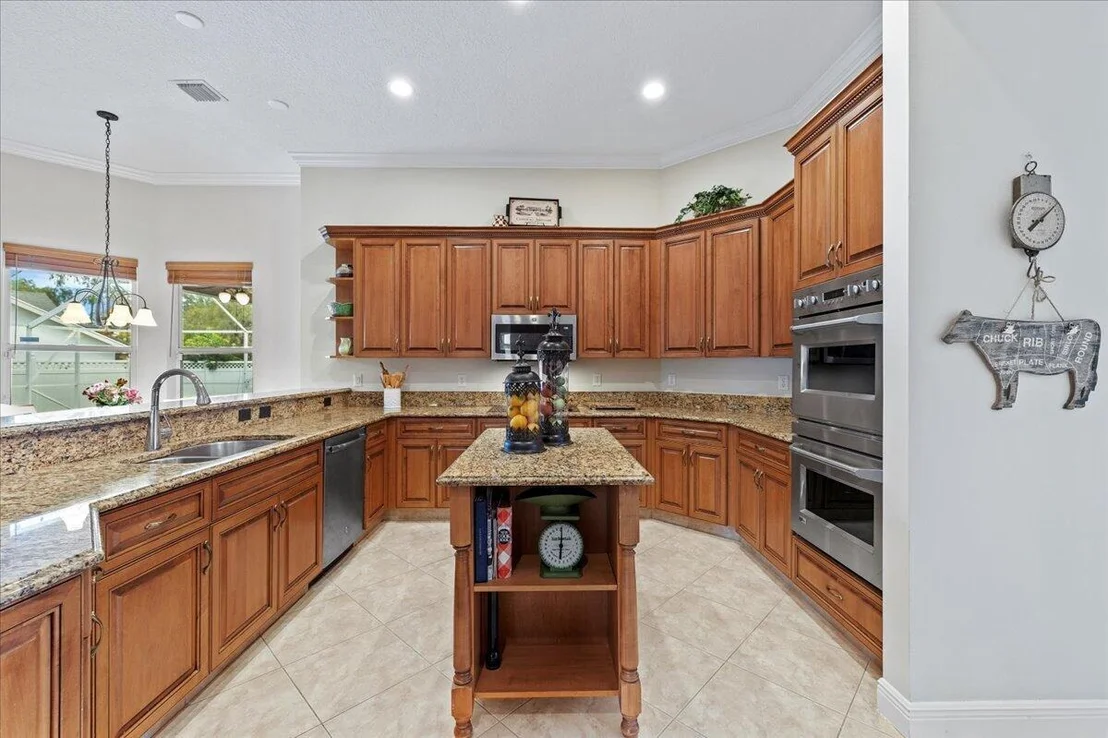 Photo of 1384 Brampton Cove