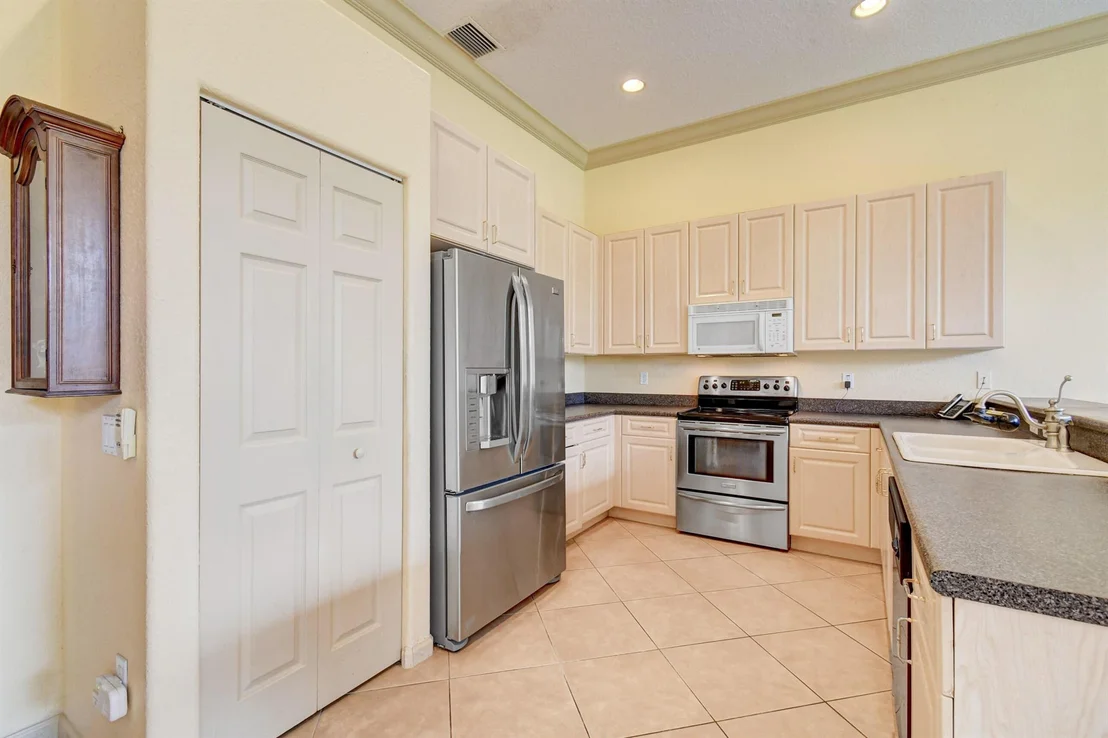 Photo of 8832 Palm River Drive