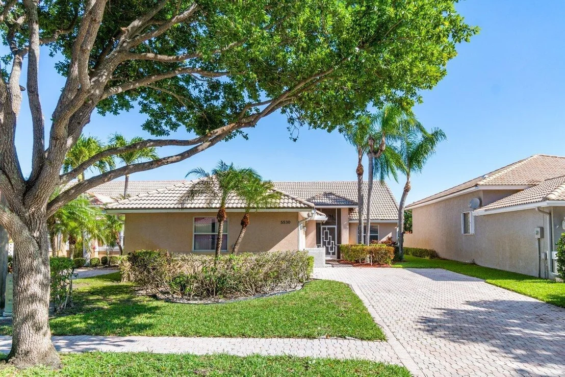 Photo of 5530 Grande Palm Circle