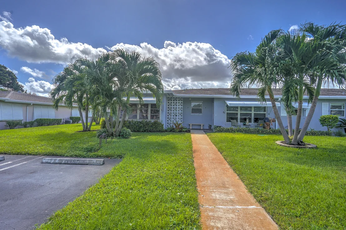 Photo of Unit A at 320 Main Boulevard
