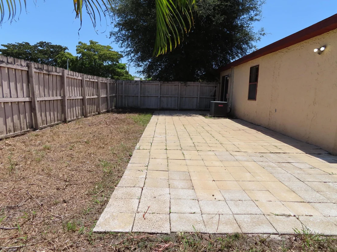 Photo of 11138 E Model Circle