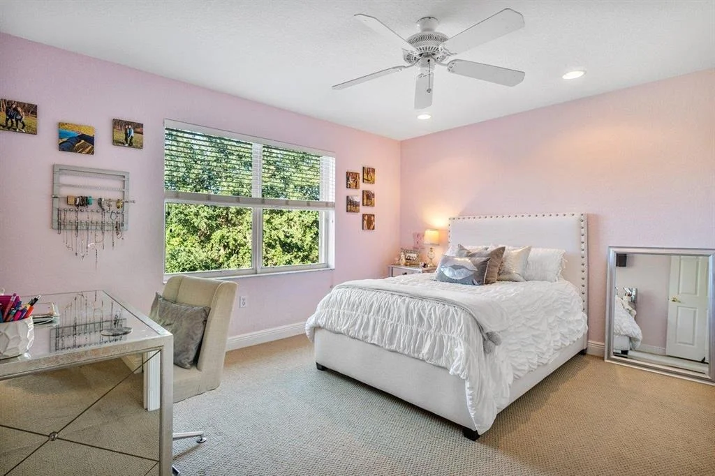 Photo of 19047 Skyridge Circle