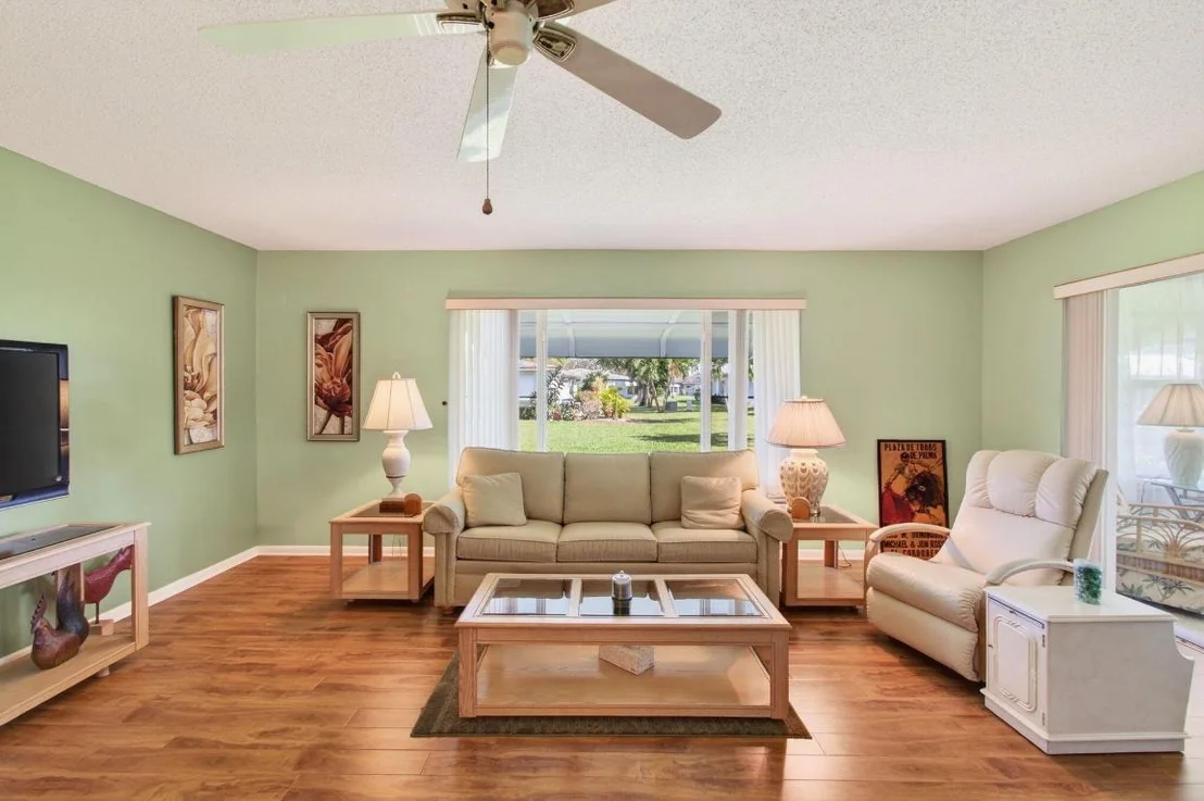 Photo of Unit D at 417 High Point Boulevard