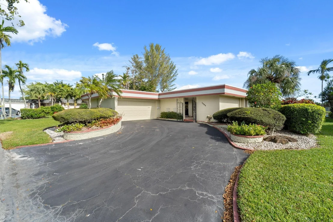 Photo of 5604 Melaleuca Drive
